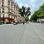 Appartement Tour Eiffel Montaigne